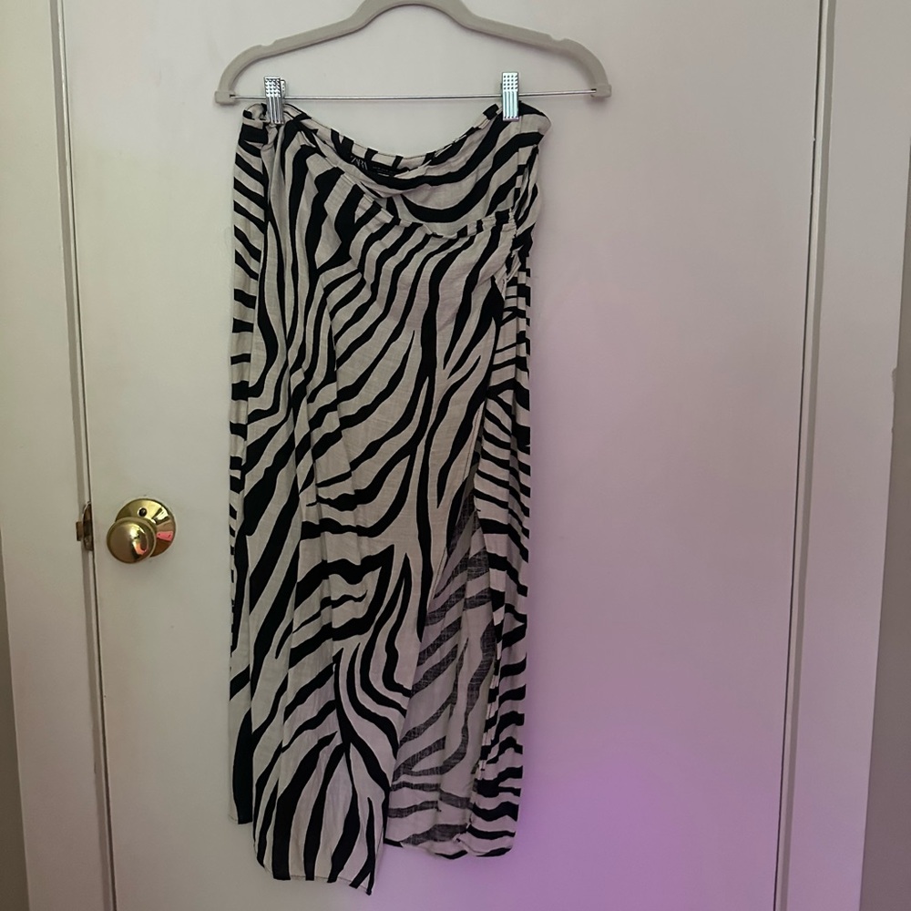 Zara Black and White Zebra Maxi Skirt
